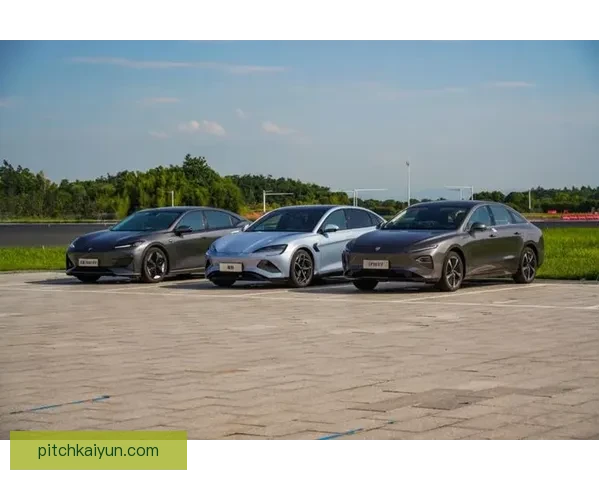 格列兹曼与齐达内等前辈交流，表现稳健备受关注